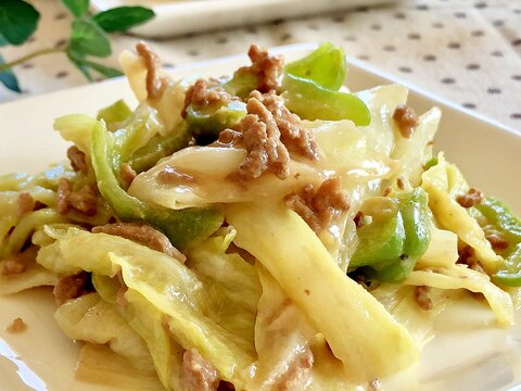 簡単★キャベツ・ピーマン・ひき肉のオイマヨ炒め